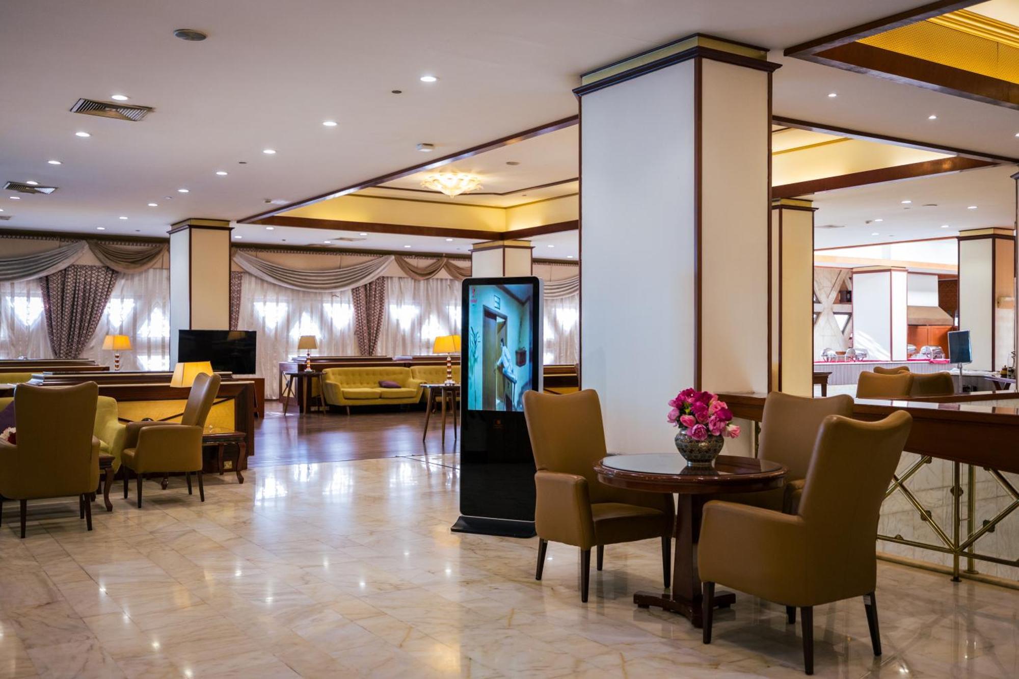 Jeddah Grand Hotel Exterior photo